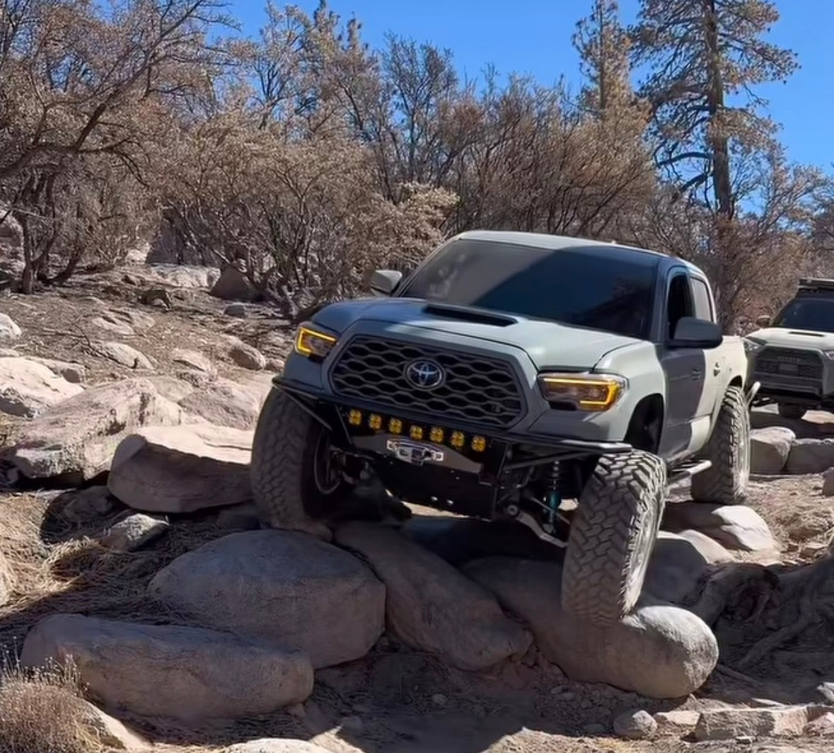 16-23 Tacoma high caster LCA